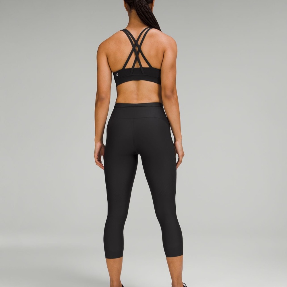 Lululemon senseknit